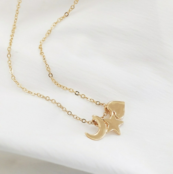 ‼️CLEARANCE PRICE FIRM‼️💥Moon,Star, Heart Necklace💥 - Picture 4 of 4